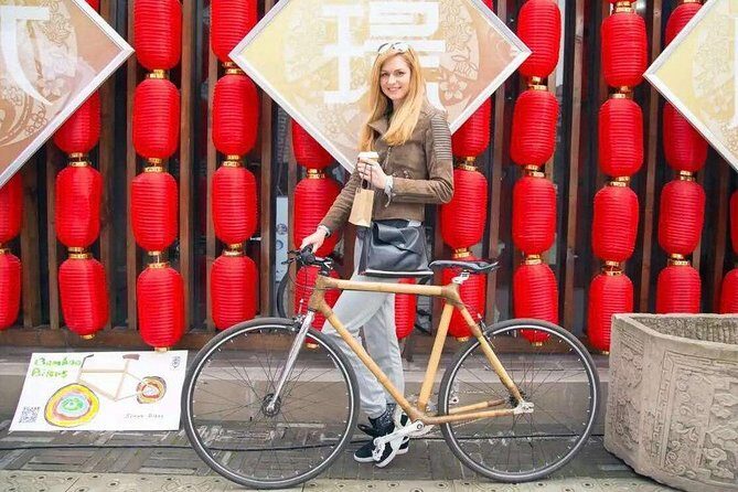 Bamboo Bicycle Tour in Chengdu - Pedaling through old Chengdu: Buddhist monastery lanes and quiet alleys