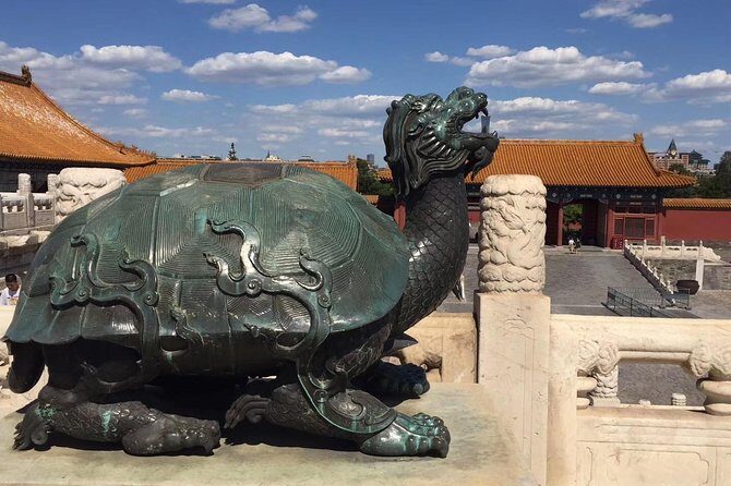 Beijing 2-Day Highlights Tour: 6 Must-See Spots+Local Delicacies - Tiananmen Square and the strict security reality