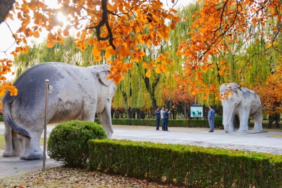Beijing: Badaling Great Wall & Ming Tombs VIP Skip-the-Line - Ming Tombs After Lunch: Dingling Underground Palace vs Changling’s Ling’en Hall