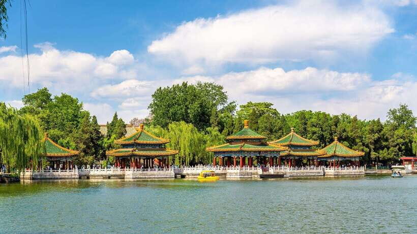 Beijing: Beihai Park Entry Ticket & English PDF Guidebook - The English PDF guidebook: what it adds to your walk