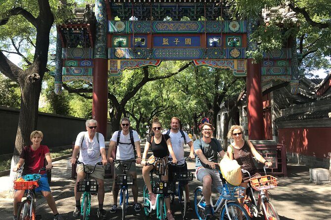 Beijing City Four-hour Bicycle Tour With a Private Guide - Jingshan Park Viewpoint and Chang’an Avenue to the Chairman’s Office Area