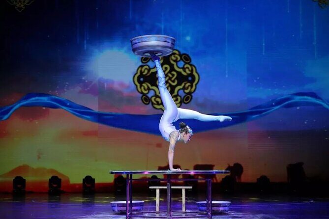 Beijing Evening Acrobat Show In Red Theater With Private Transfer - Kung fu, acrobatics, and modern dance: what makes it feel special