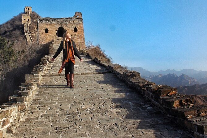 Beijing Evening Tour: illuminated Great Wall and Gubei Water Town - Gubei Water Town by Mandarin Duck Lake: calm streets, bridges, and evening shows