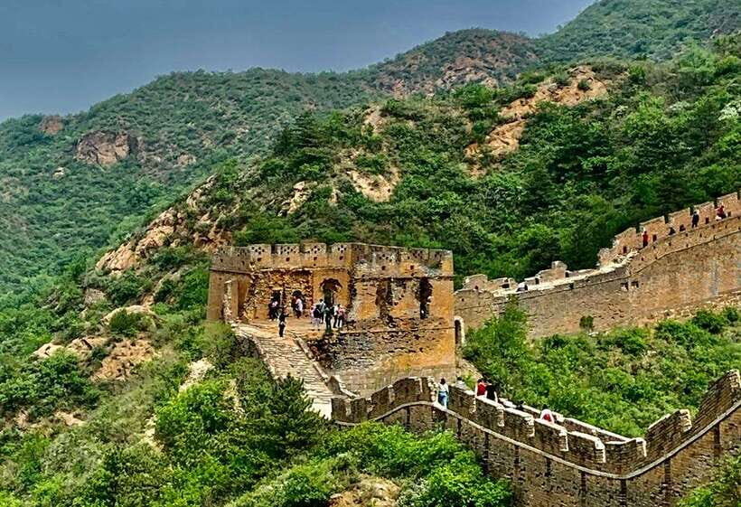 Beijing: Great Wall Layover Tour with a Native - Why a Great Wall layover tour beats waiting in the airport