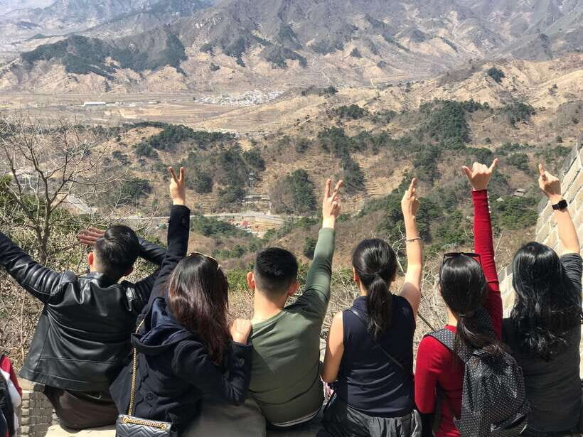 Beijing: Great Wall Small Group Tour - Lunch Near the Wall: Buffet Fuel for Walking Legs