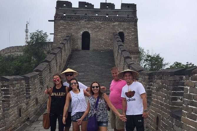 Beijing Group Coach Tour to Mutianyu Great Wall Without Lunch - The 6km Great Wall Hike: Watchtowers, Views, and Steady Walking