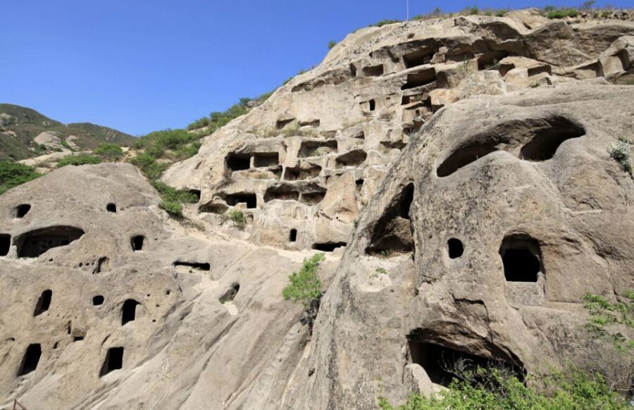 Beijing: Guyaju Cave Dwellings with Optional Visits - Guyaju Cave Dwellings: 117 ancient caves and that human-ant-farm layout