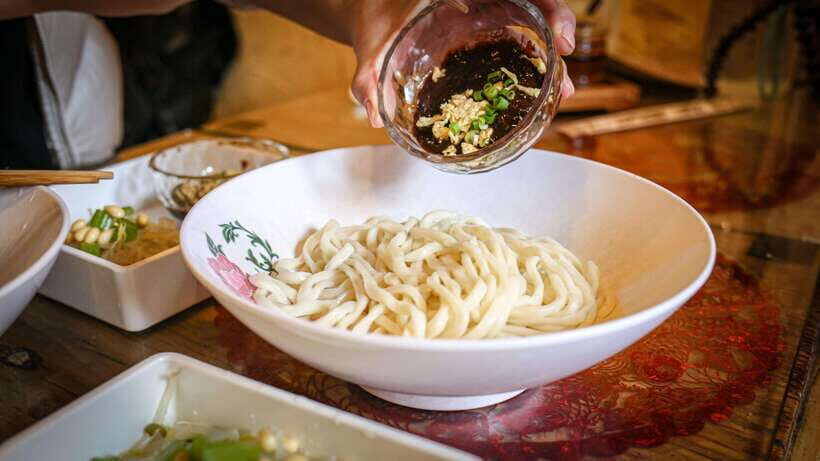 Beijing: Hidden Gems Guided Food Tour with Beer and Tastings - Shichahai meetup and the 6:30 PM rhythm