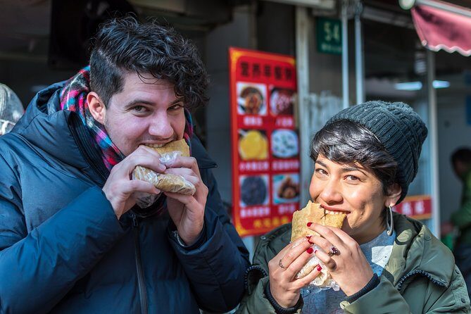 Beijing: Hutong Breakfast Food Tour - Finding the meeting point (and the yellow tote clue you can’t miss)