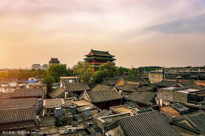 Beijing Hutong Private 4-Hour Walking Tour w/ Drum & Bell Tower - Shichahai lake views and Smoke-bag Slanting Street