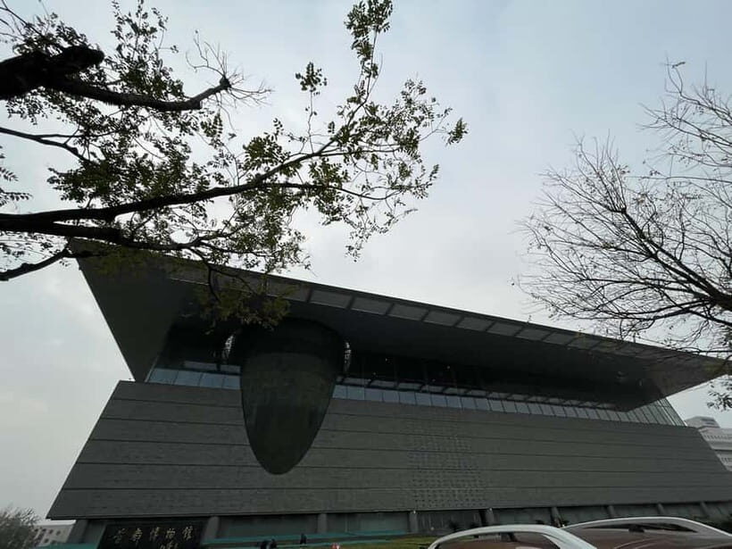 Beijing: Hutongs & Food & Culture Walking Tour - Choosing your start: Gulou, Beijing Capital Museum, or Shichahai