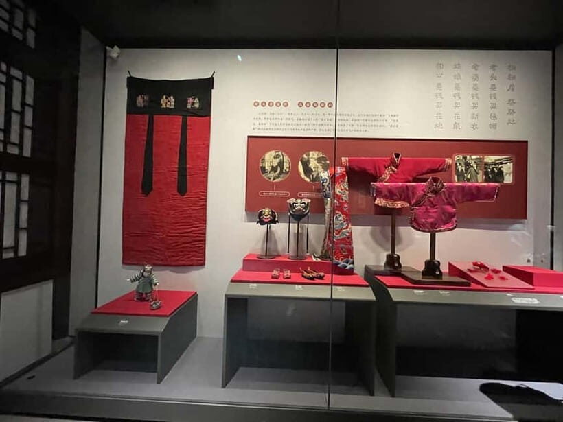 Beijing: Hutongs & Food & Culture Walking Tour - Optional rickshaw ride and home visit: when it’s included