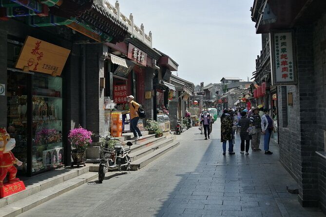 Beijing Hutongs Walking Tour - Nanluoguxiang Lanes: Courtyard Homes From a Far-Off Era