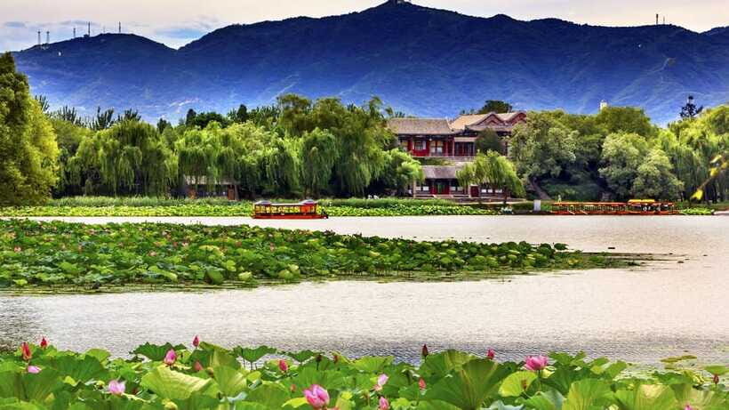 Beijing: Imperial Waterway Boat+Summer Palace SelfGuidedTour - Quiet Day vs. Big Day: Who This Experience Fits