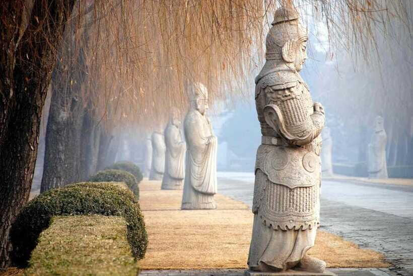 Beijing: Juyongguan Great Wall, Sacred Way & Ming Tombs Trip - Dingling Tomb: Emperor Wanli, The Underground Palace, And The Museum