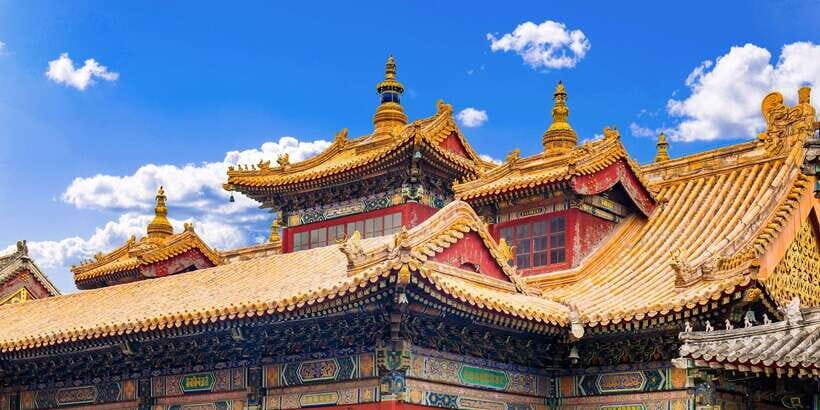 Beijing lama Temple Or Confucius Temple Tickets Reservation - Inside Lama Temple: Three Pagodas, Five Halls, and the Three Buddhas