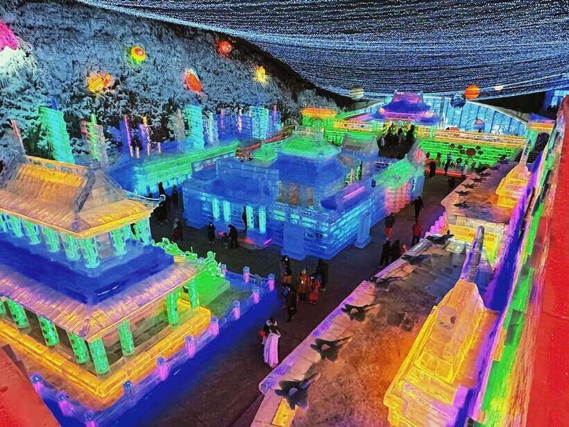 Beijing: Longing Gorge Ice Festival w/Optional Activities - Badaling Great Wall: Cable Car Up, Wall Walk In