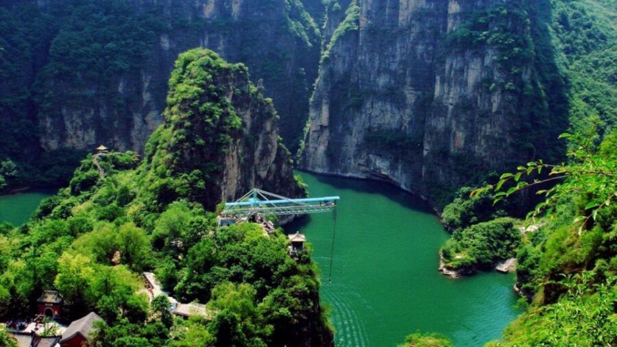 Beijing: Longqing Gorge, Ming Tombs & Lunch Private Day Tour - Optional water sports: add motion if you want it