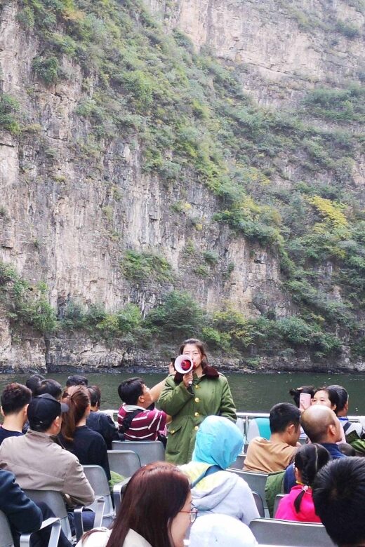 Beijing: Longqing Gorge, Ming Tombs & Lunch Private Day Tour - Cruise time at Longqing Gorge: karst views without the long trip to Guilin