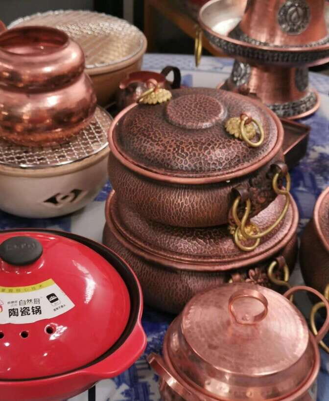 Beijing Market Tour with 10-course Family Feast - Meeting at Liaogongzhuang: your 4-hour food schedule starts simple