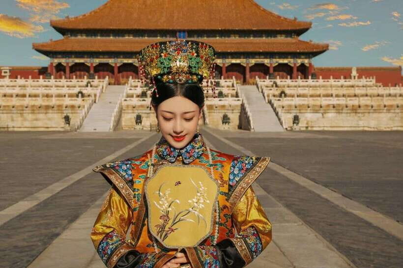 Beijing: Must-Try Chinese Ancient Costume Rental& Photoshoot - Costume selection and the makeup transformation (the best part)