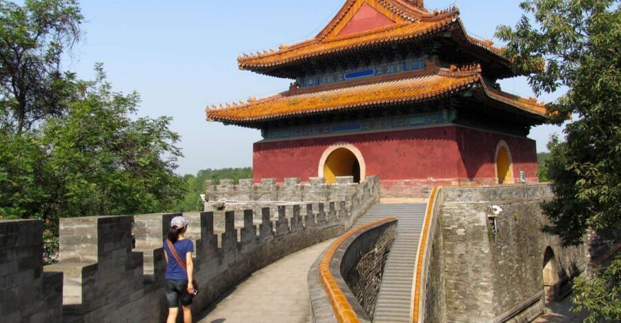 Beijing: Mutianyu Great Wall and Ming Tombs Private Tour - Door-to-Door Private Car: Why This Format Works in Beijing