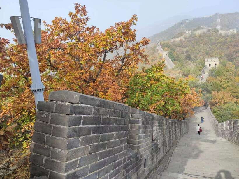 Beijing: Mutianyu Great Wall Private Layover Tour - Your on-wall options: hike up or cable car, then 2–3 hours of walking