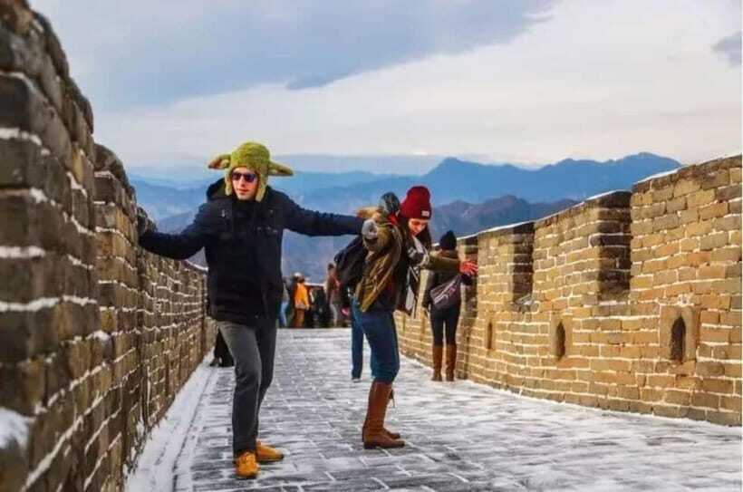 Beijing: Mutianyu Great Wall & Top Beijing Sights Day Tour - Choosing Your Route: Bus Options vs Private Tours (and Cable Car Reality)