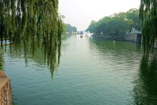 Beijing Private Transfer to Badaling Great Wall and Summer Palace - Summer Palace: more than pretty gardens, especially with a guide