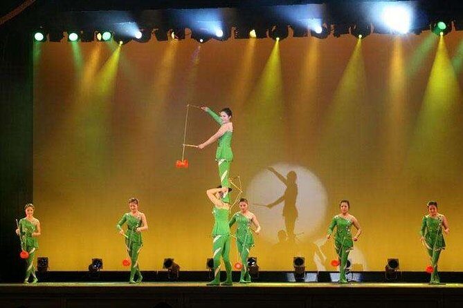 Beijing Roast Duck Banquet and Acrobatics Show with VIP Seats Evening Tour - Key things to know before you go