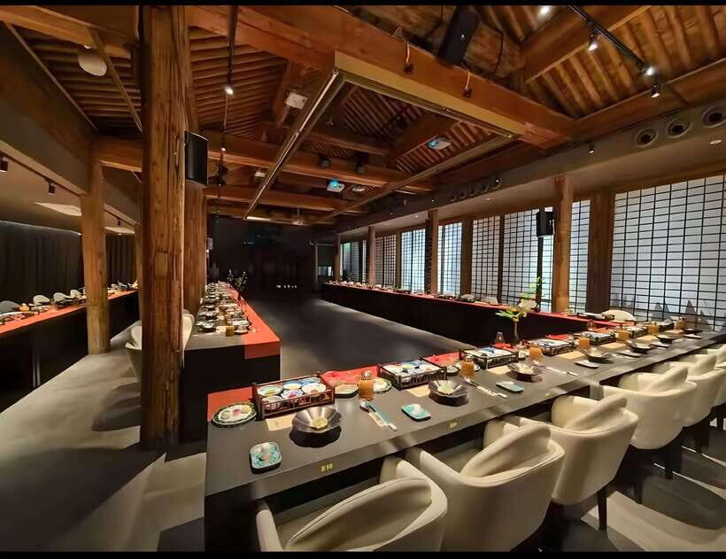Beijing Royal Dinning Experience with cultural performance - How the Chronological Performance Works With Your Dishes