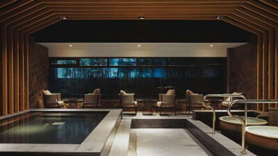 Beijing : SHUIGUO luxury SPA & Recreation Club day ticket - First Stop on Arrival: Lockers, Bracelets, and Getting Comfortable