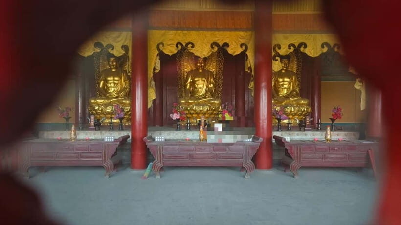 Beijing: Summer Palace Highlight Walking Tour - The wrap-up at the East Gate: finishing with views and an easier exit