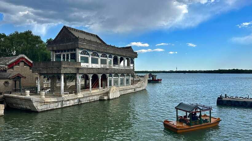 Beijing: Summer Palace Private Tour with Optional Activities - What the Guides Do That Makes This Worth It