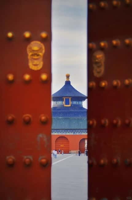 Beijing: Temple of Heaven Park Ticket with guide(optional) - Stop by stop: what each ceremonial area is teaching you