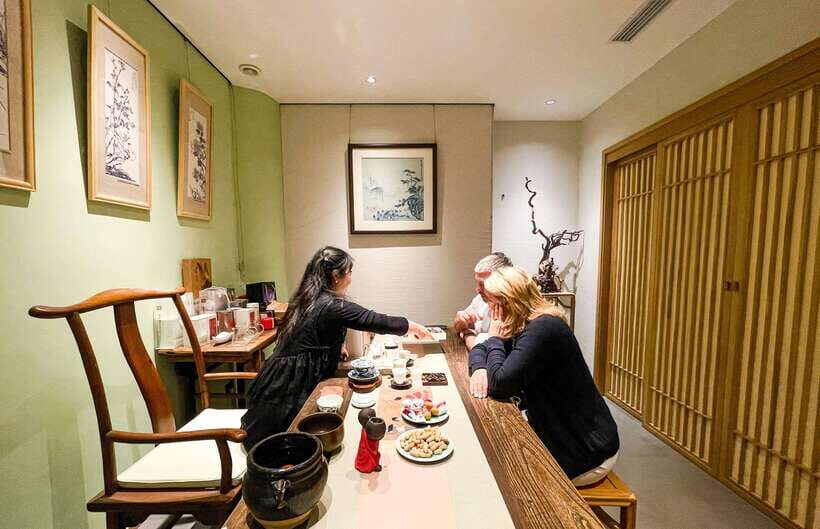 Beijing: Temple Of Heaven+Tai Chi Class+Tea Ceremony - Tea ceremony near the Temple: culture you can slow down with