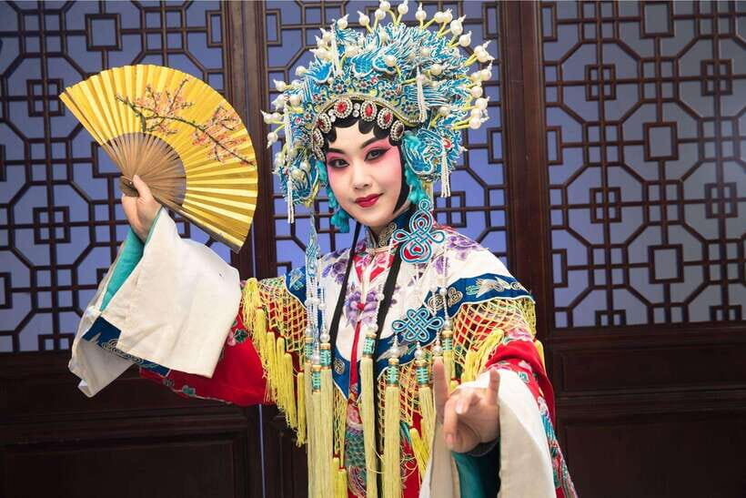 Beijing: Traditional Cultural Show Peking Opera Tickets - Liyuan Theatre’s Peking Opera: Why this venue matters