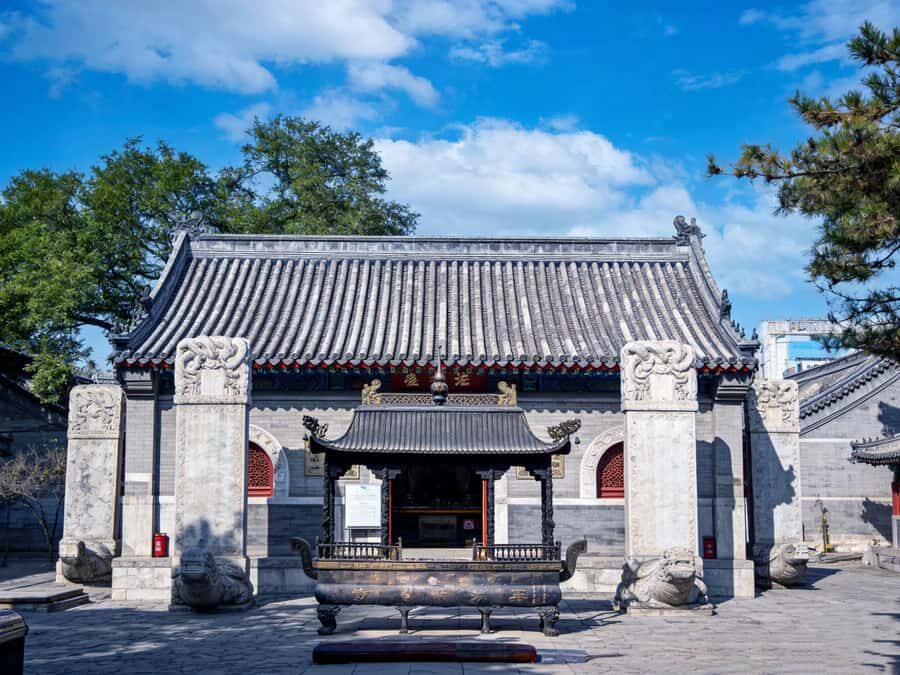 Beijing:Customizable Temple and Religious Sites Private Tour - The guides make the day: Lucy, Ms. Duan, Alice Ji, and Susan Shan