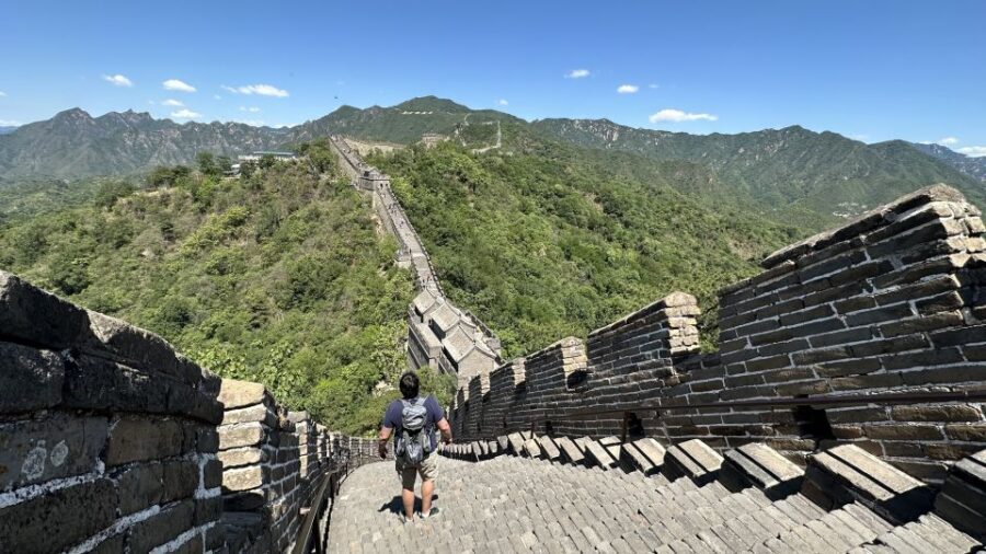 Beijing:Mutianyu/Badaling Great Wall Tour with VIP Fast Pass - The 5-hour flow: what your morning feels like