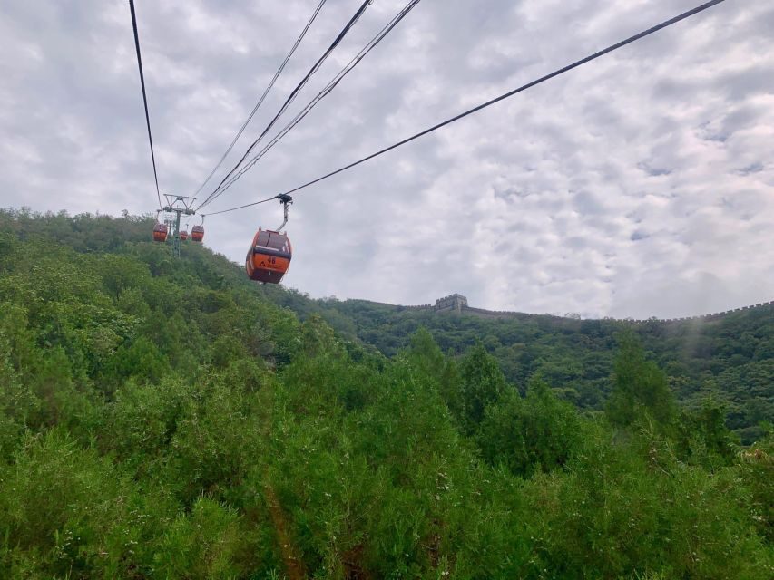 Beijing:Mutianyu/Badaling Great Wall Tour with VIP Fast Pass - Guides, pace, and photo help: why the human part matters