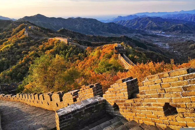 Beijing:Mutianyu Great Wall Daily Tour with Ticket & Lunch - Route advice and on-the-ground help at the wall