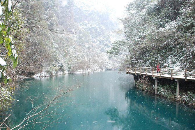 Best Mini Group to Zhangjiajie Forest Park & Avatar Mountains - Mini-group pacing: 8 people, AC van, and hotel pickup that saves energy
