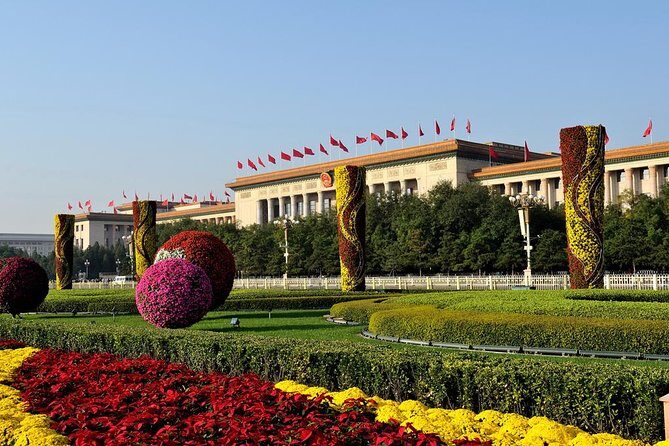 Boutique Tour: Four Must-sees of Beijing and Peking Duck - Tiananmen Square: A Big Moment, Kept Simple