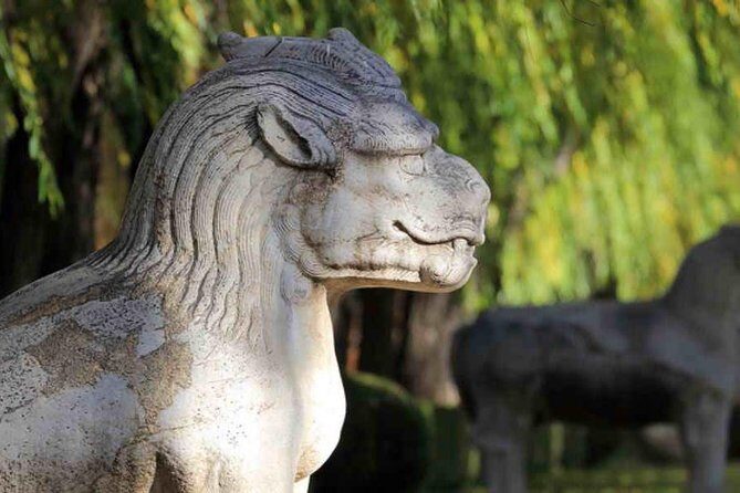 Boutique Tour: Juyongguan, Sacred Way and Dingling of Ming Tombs - Juyong Pass of the Great Wall: Temples, Views, and Why the Pass Mattered