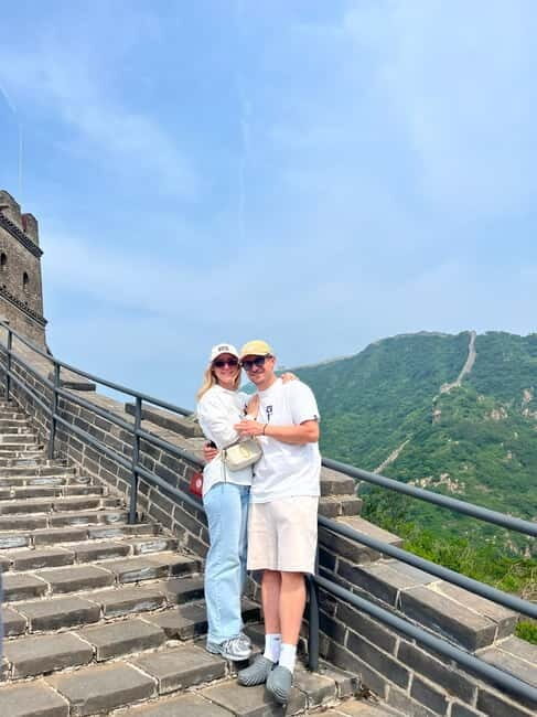 BusDa: Ancient Remnant of the Badaling Great Wall Day Tour - Logistics that actually matter: IDs, timing, and money