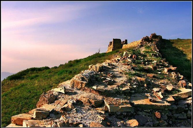 camp on the Great Wall overnight with sunrise and sunset on the wall - The 4:00 pm start and how the day plays out