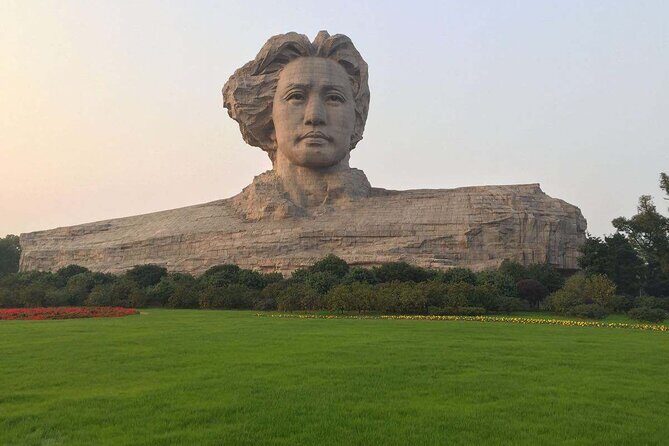 Changsha Private Guided Tour: Explore the Must-Sees in One Day - A one-day Changsha mix: nature, street food, and city views