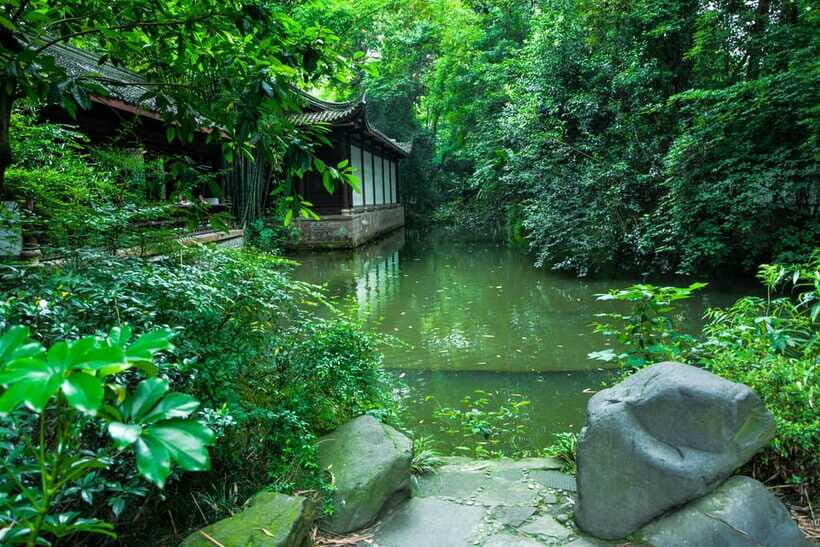 Chengdu: Du Fu Thatched Cottage Museum Ticket for Adult - Ming and Qing-era preservation: why the building dates matter