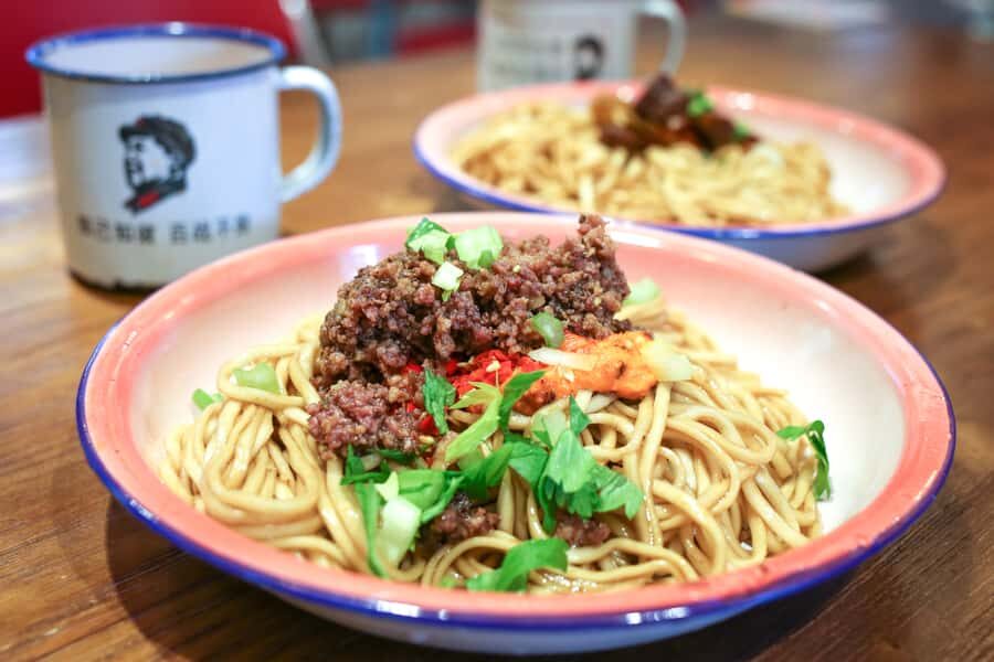 Chengdu: Hidden Dishes and Beers UNESCO Food Evening Tour - How the 3.5 hours are structured (and why that matters)