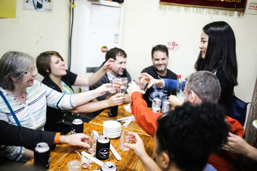 Chengdu: Hidden Dishes and Beers UNESCO Food Evening Tour - Finish at the local bar: microbrewed beer or fruit wines by day